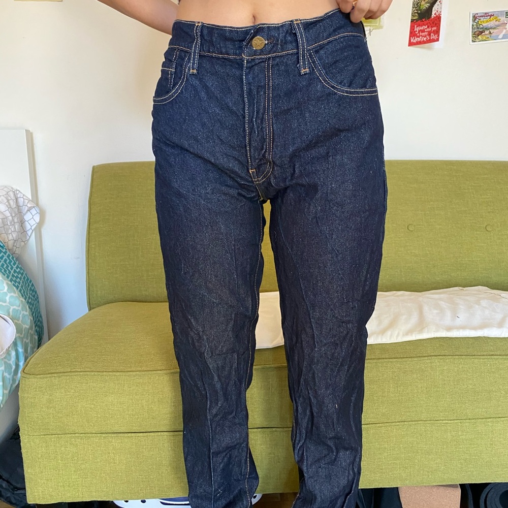Dark wash levis